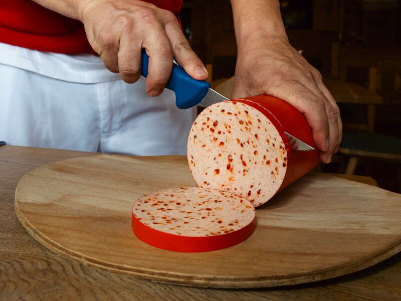 Metzgerei: Hamper preparation.