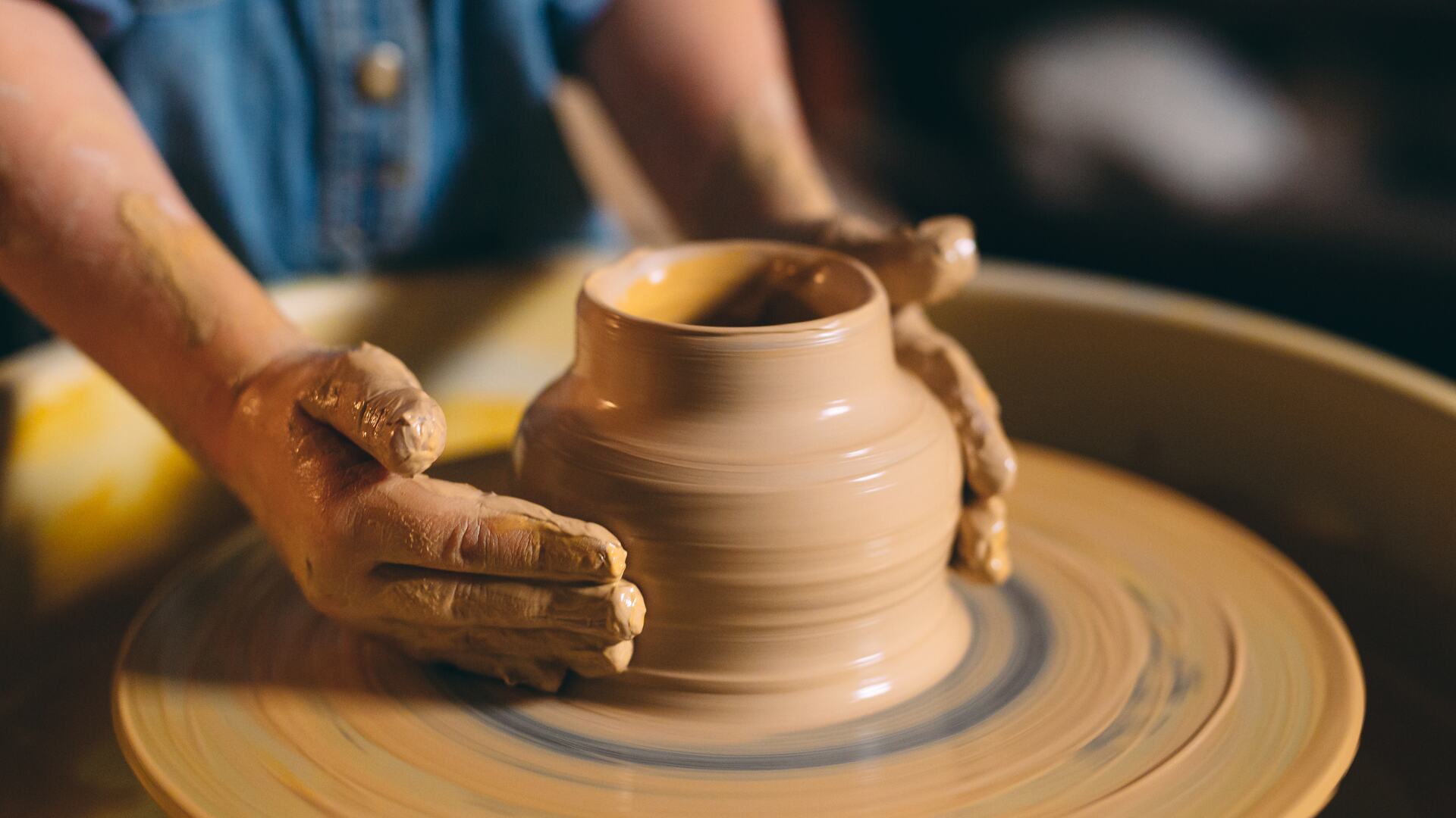 Upcoming events: Ceramics class with potter's wheel.