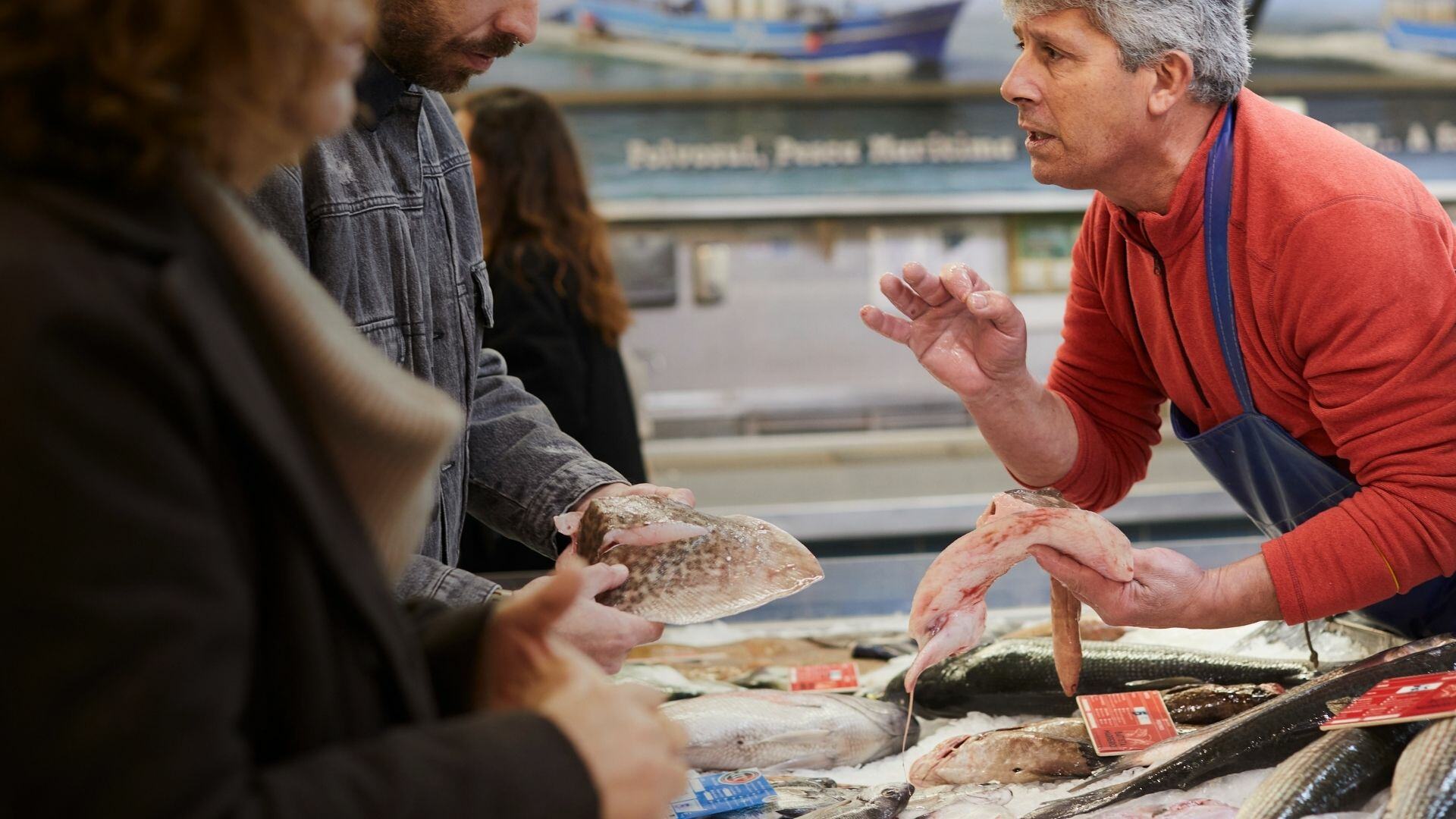 Local Fish Market Tour & Lunch