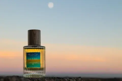 V-life shops: Perfume Al Sul