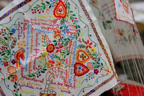Bordados lenço dos namorados