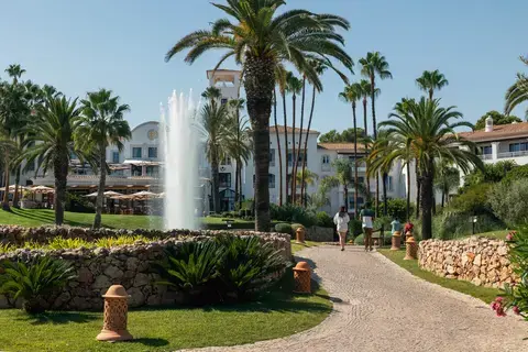 Vila Vita Parc: Garden area