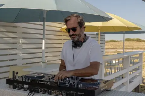 DJ Deelight Sunset @ Nana on the Beach