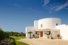 Outside Villas: Casa Rosa dos Ventos