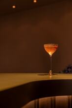 Restaurants and Bars: Cocktail House Bar