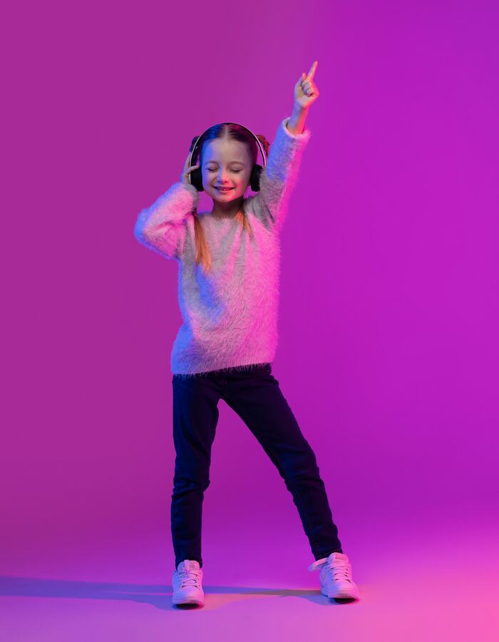 Upcoming Events: TwiXmas Groove - Teen Silent Disco