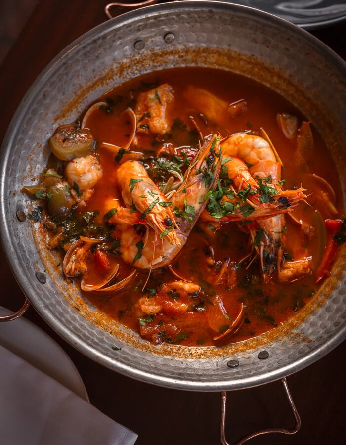 Restaurantes & Bars: Cataplana dish at Adega Restaurant